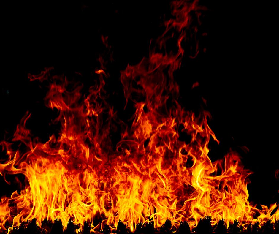 Incendio di sterpaglie domato ad Alice Castello