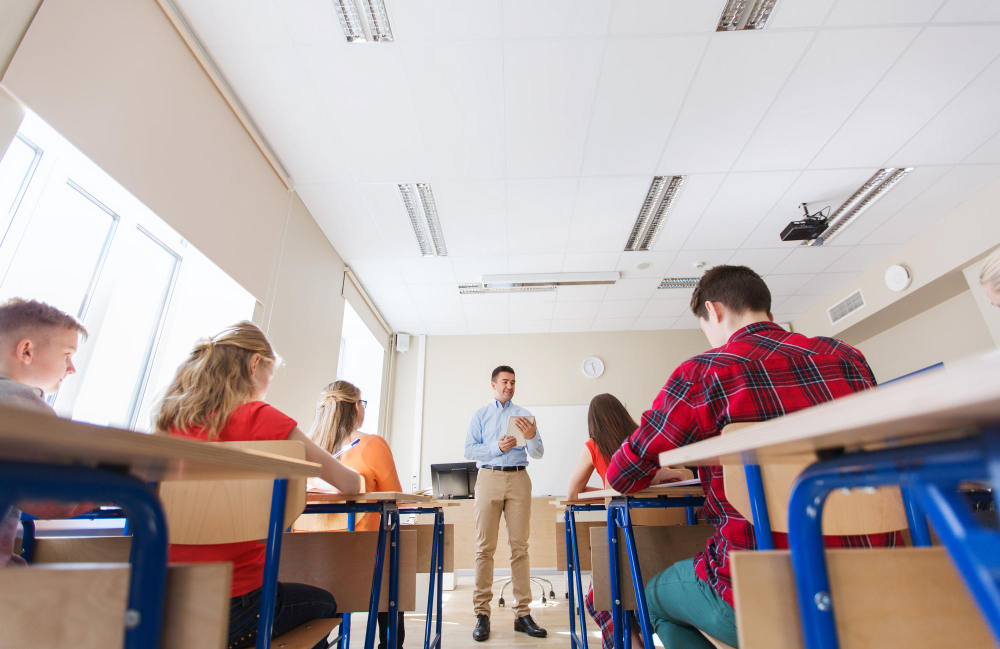 Scuola e imprese a Vercelli: otto studentesse a Ecomondo